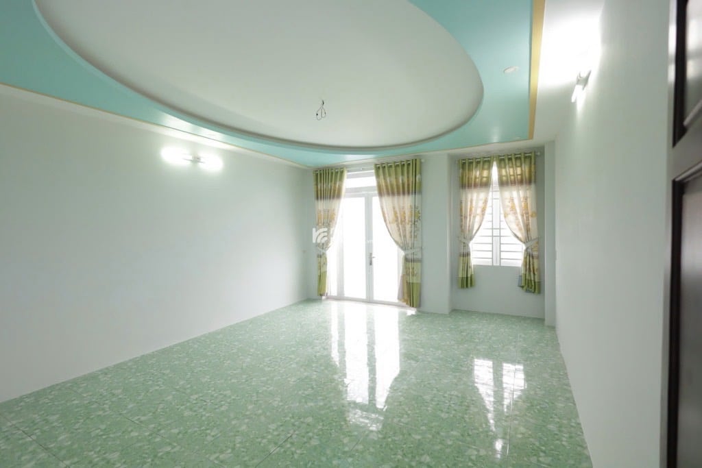 NHÀ ĐẸP HXH - 5x14M - 3 TẦNG - NGAY CHỢ TÂN CHÁNH HIỆP Q12 - 4.68 TỶ