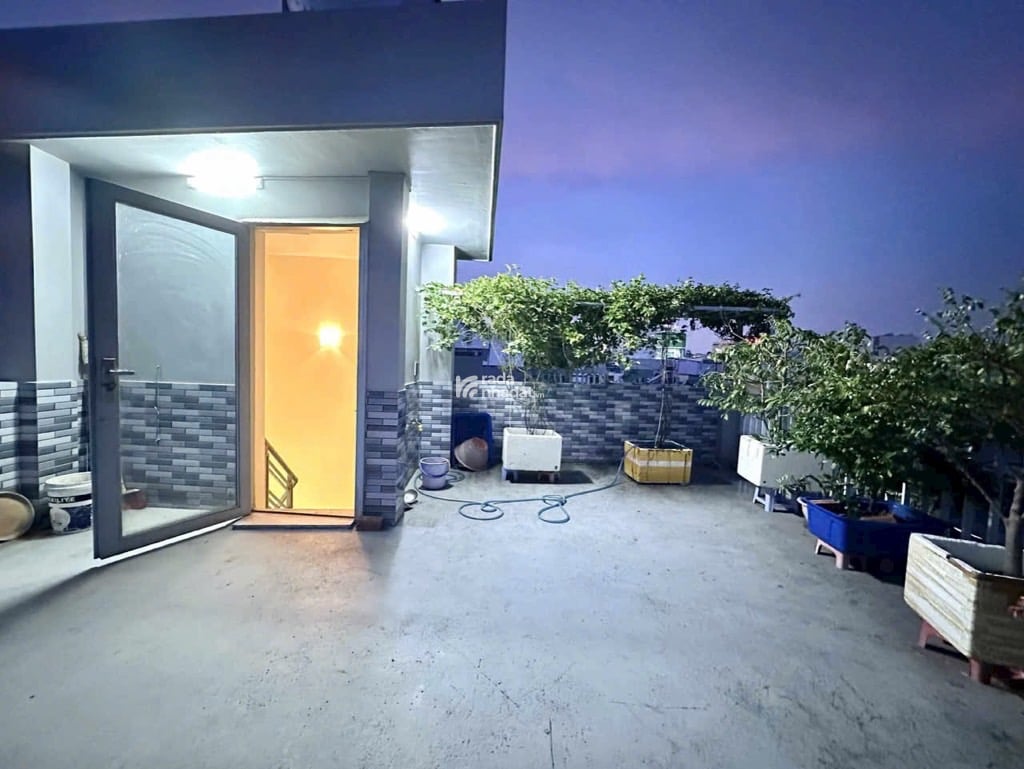 Bán nhà Hồ Biểu Chánh, hai mặt tiền HXT tránh nhau, nhà 5 tầng, nở hậu, nhỉnh 9 tỷ.