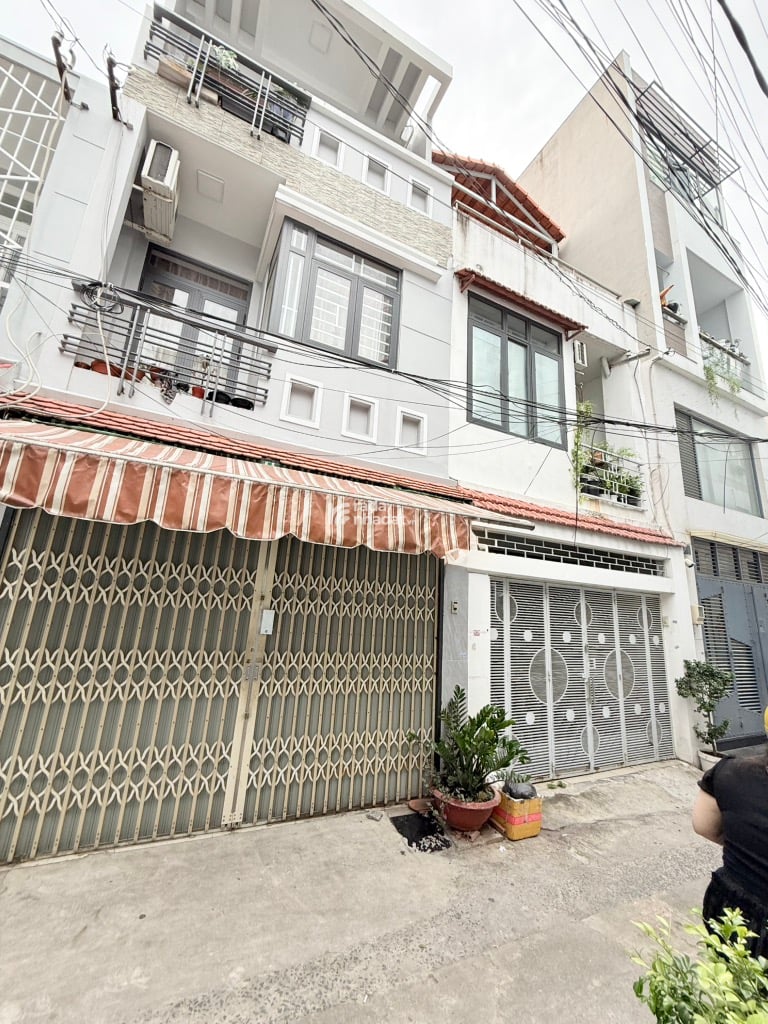BÁN NHÀ 4 TẦNG XE HƠI THÔNG HOÀNG TRỌNG MẬU - 64M2 - CHỈ 9 TỶ HƠN