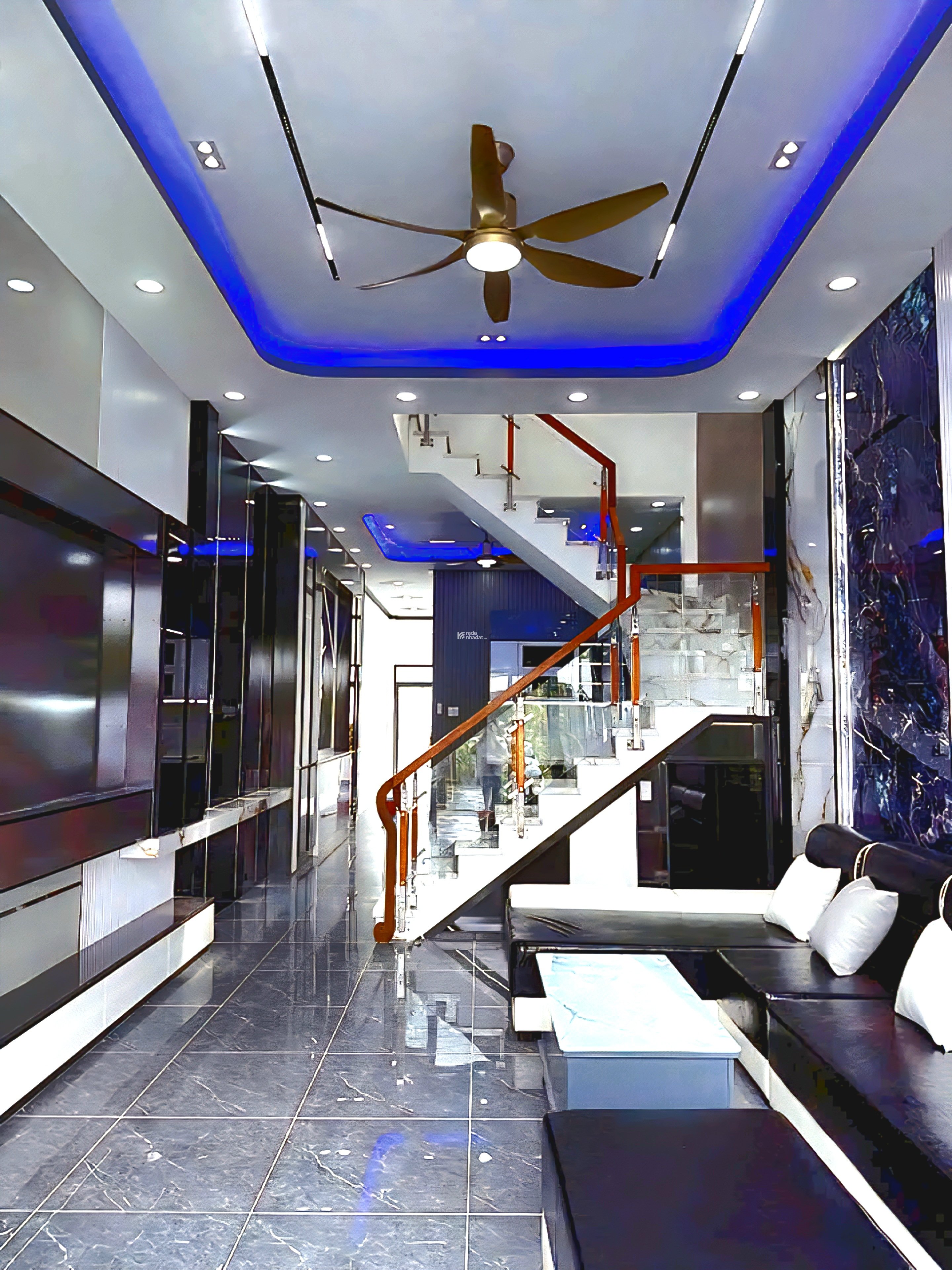 GẤP RA* NHÀ 60M2 - SÁT THCS BÌNH TRỊ ĐÔNG -  3 TẦNG - NHỈNH 5.X TỶ