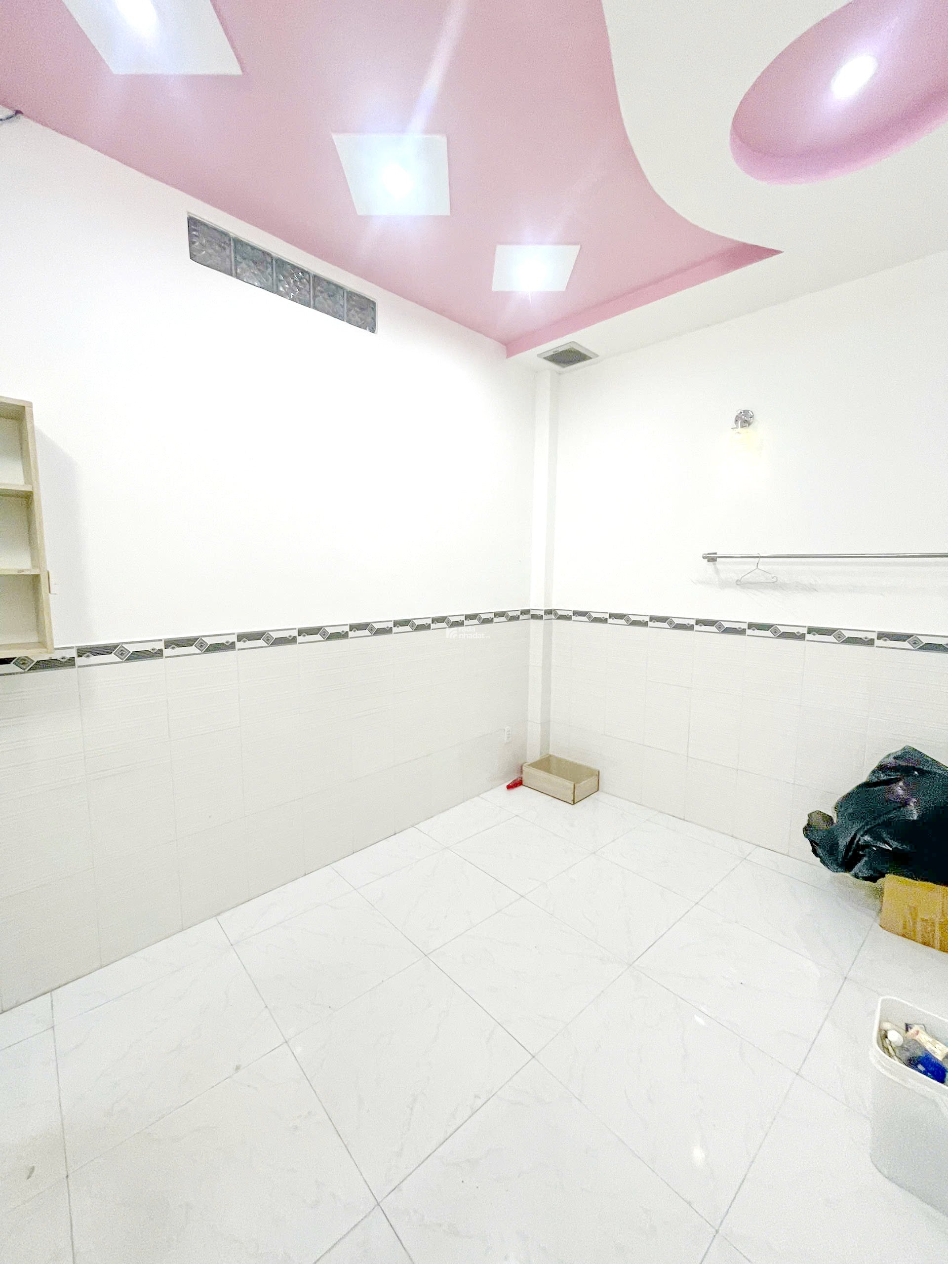 Bán nhà 4 lầu hẻm 4m đường Dương Bá Trạc P.Chánh Hưng Quận 8