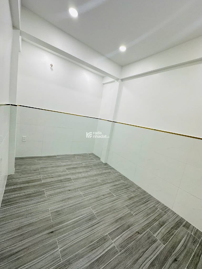 KHU HIẾM NHÀ BÁN, BẠCH ĐẰNG, BÌNH THẠNH, 31M2 Ở NGAY. GIẢM 650TR CHỈ CÒN 4.8T TL 