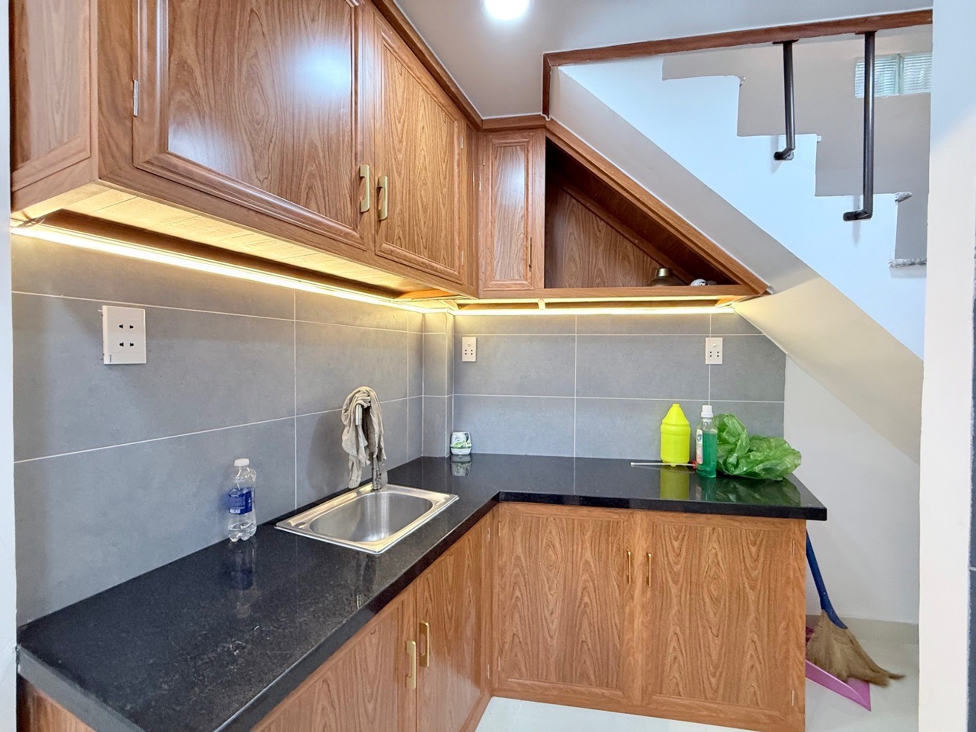 HXH NGUYỄN VĂN ĐẬU, BÌNH THẠNH, XÂY MỚI. GIẢM 200TR CHỈ 4.15T