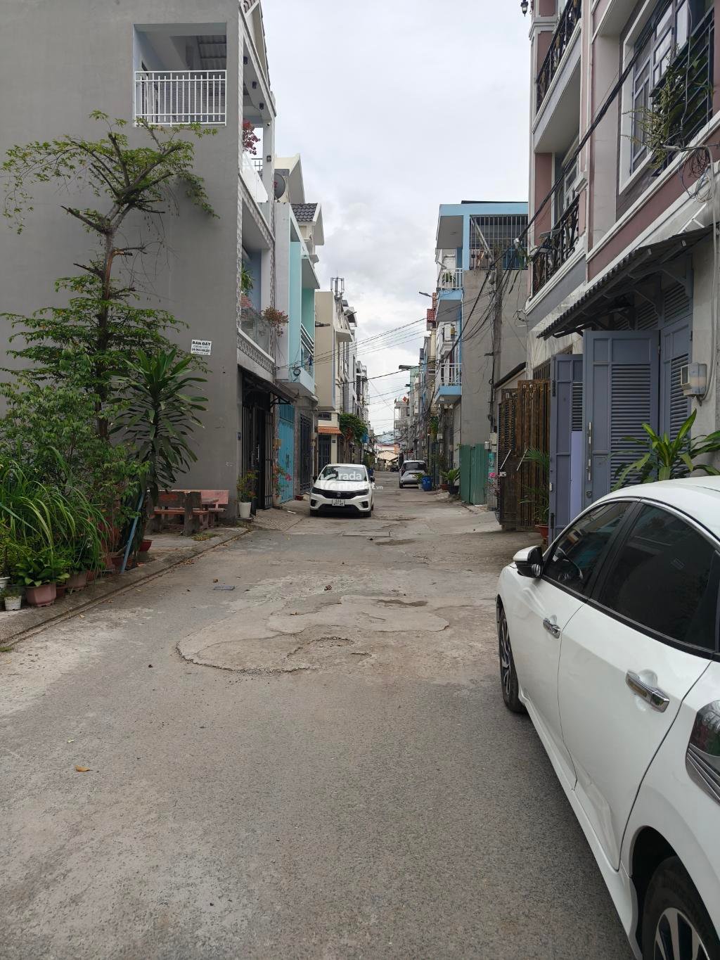 HẠ SÂU CÒN 6 TỶ - NHÀ PHỐ 1 TRỆT 3 LẦU MẶT TIỀN HẺM XE HƠI, LÃ XUÂN OAI, TP. THỦ ĐỨC 