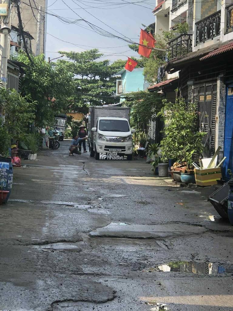 BÁN NHÀ TỈNH LỘ 10 BÌNH TÂN 210M2 11.X TỶ HẺM XE TẢI CÓ ĐIỆN 3 PHA