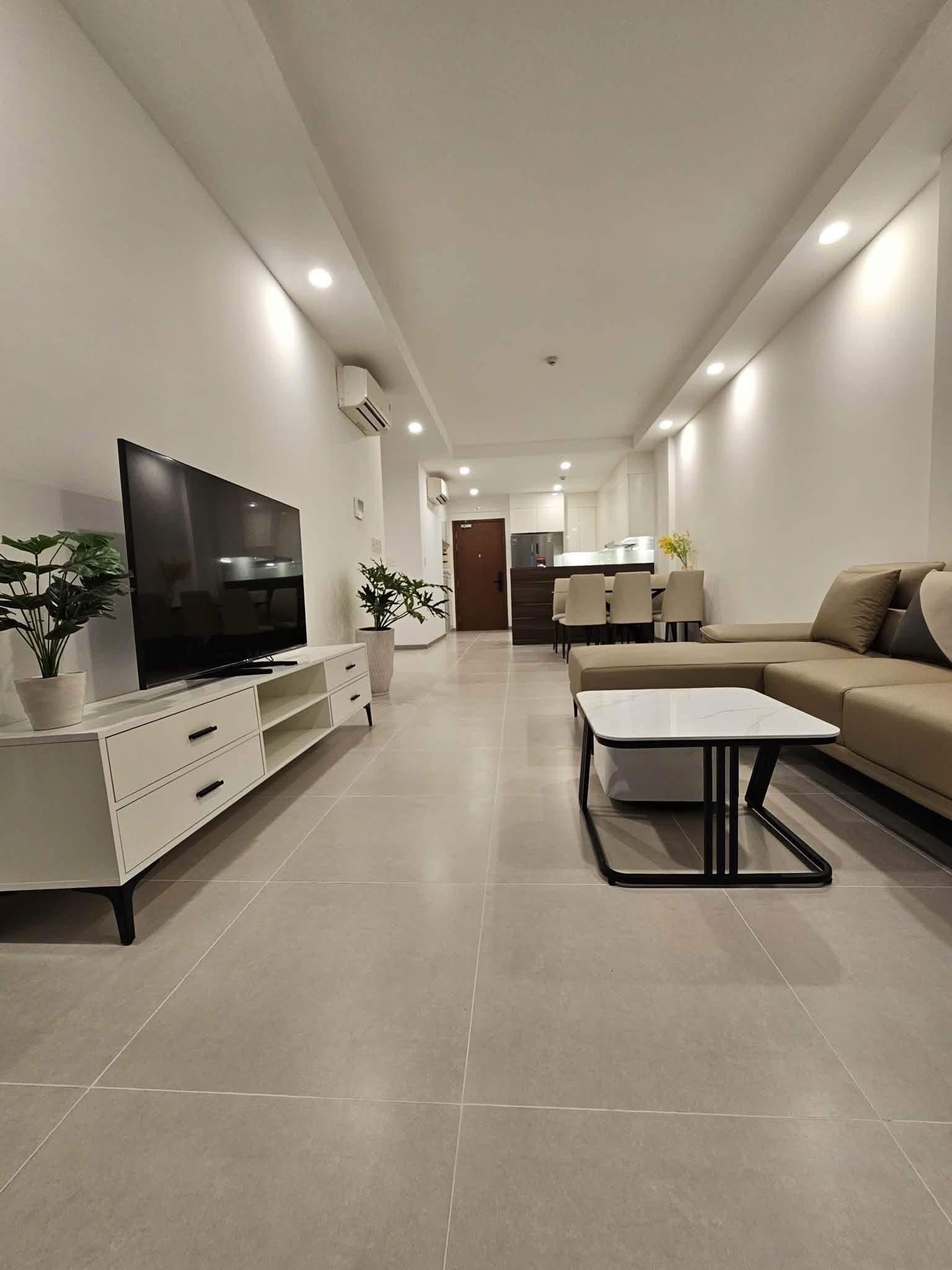 Bán căn hộ 90m2, The Gold View, phường Vĩnh Hội