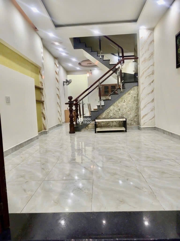 CHỈ 4 TỶ 60M2 3 LẦU HXH NHÀ ĐẸP NGAY NGUYỄN THỊ KIỂU TIỆN QUA GÒ VẤP