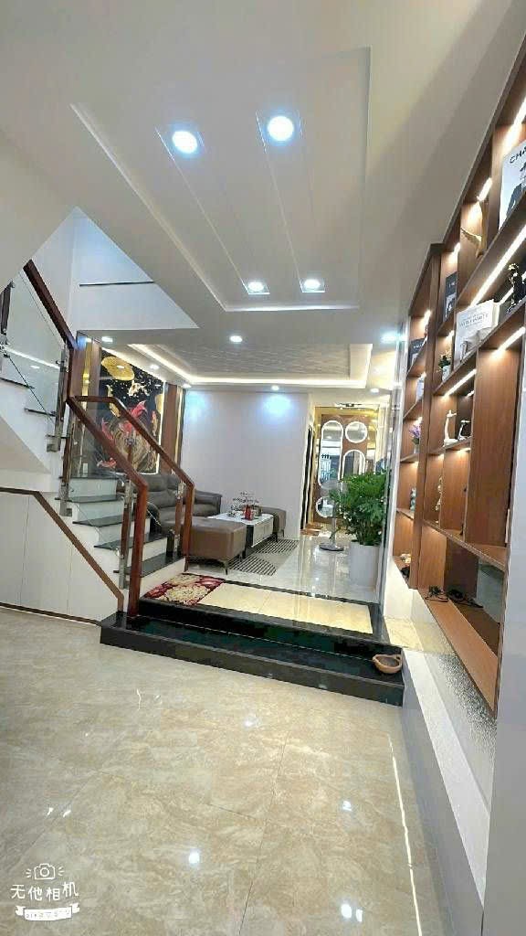 SIÊU PHẨM NHÀ PHỐ - THIẾT KẾ HIỆN ĐẠI - OTO NGỦ NHÀ - GẦN EMART - TIỆN ÍCH ĐẦY ĐỦ 