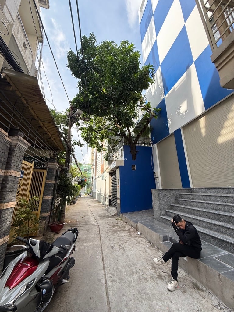 BÁN NHÀ KHU TÊN LỬA - GẦN AEON MALL BÌNH TÂN -  HXH THÔNG - 96m2 - 4.7x20m NỞ HẬU - 4 TẦNG 