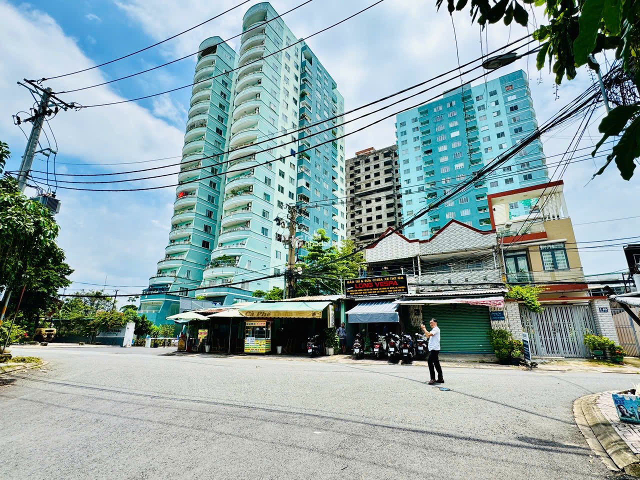 Bán nhà mặt tiền đường, phước long A, ngay ga metro