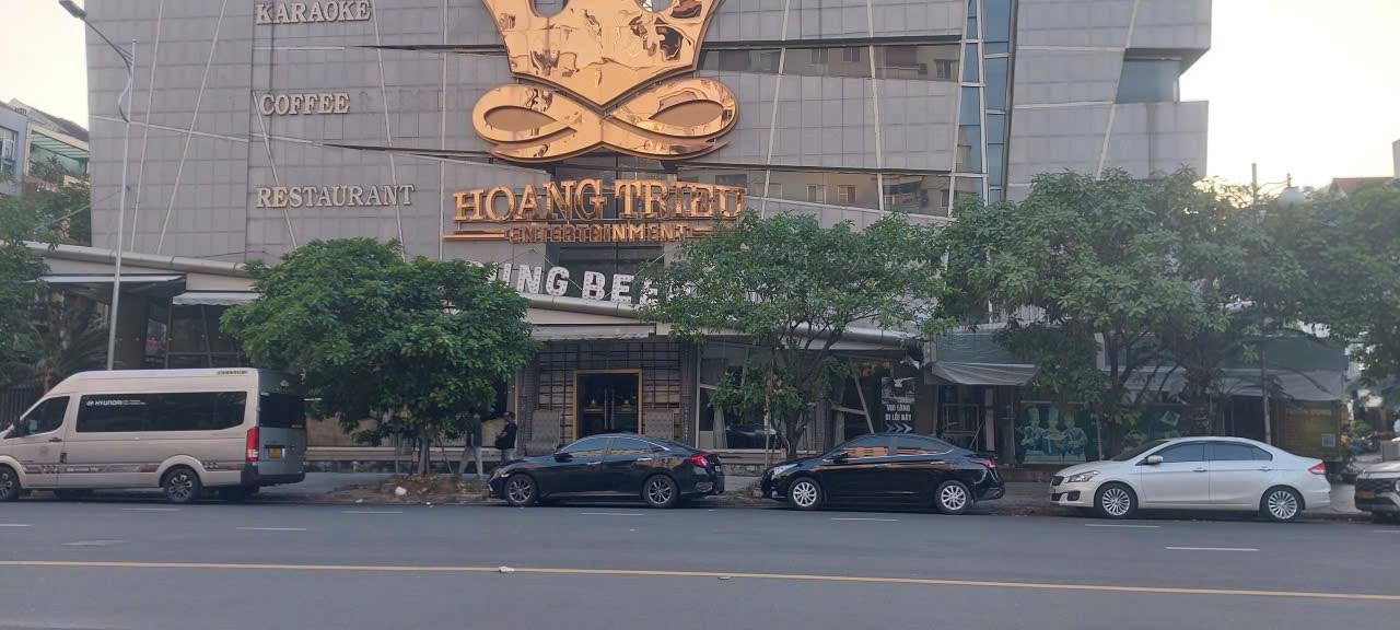 Cho thuê Khách sạn, nhà hàng, Hoàng Triều, Mặt tiền Bùi Bằng Đoàn, Phú Mỹ Hưng, Q7