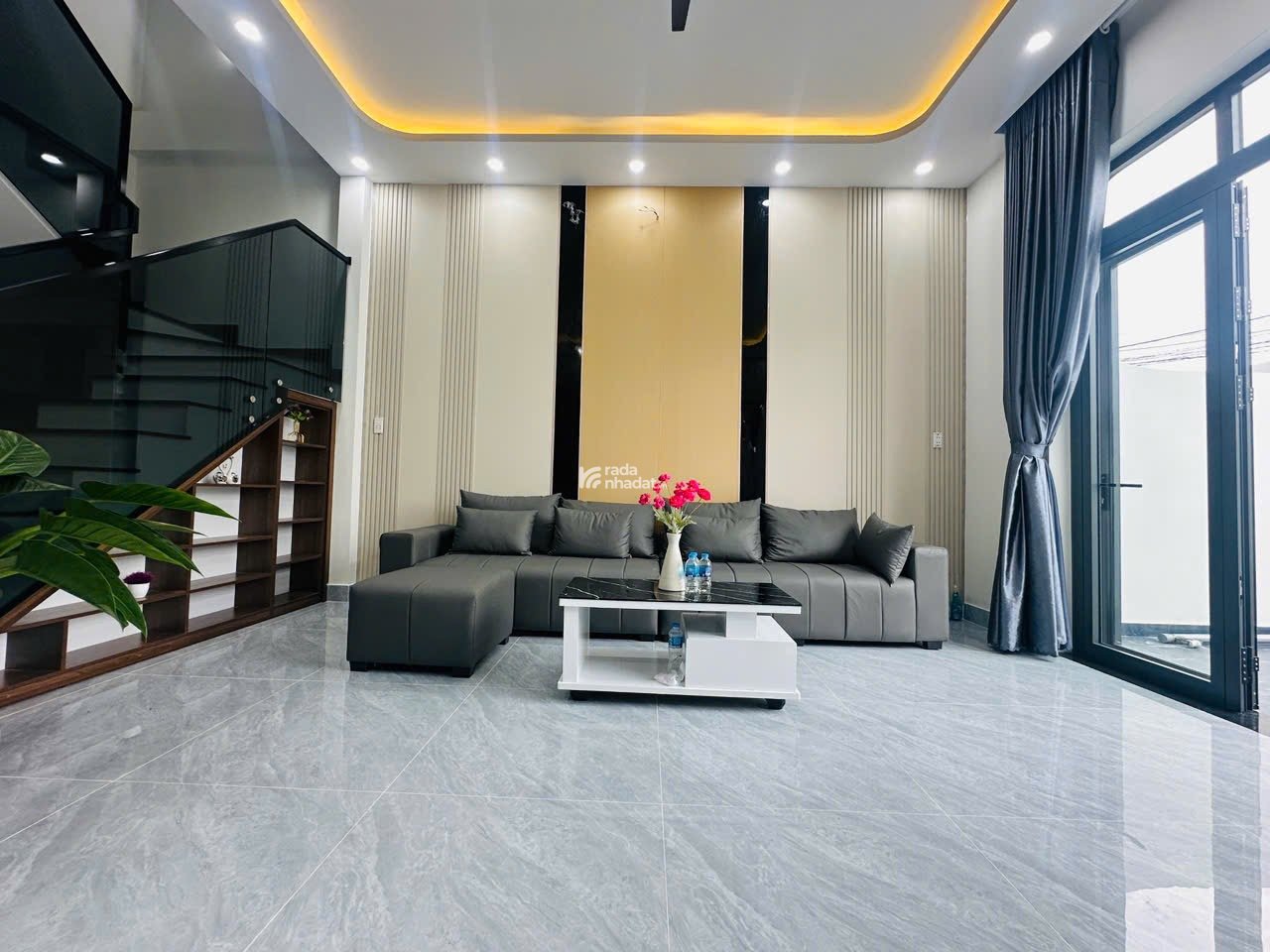 Bán 1 cặp nhà phố giáp hóc môn, đường sắp lên nhựa, 4PN, SHR hoàn công