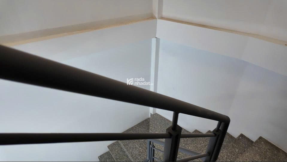 BÁN NHÀ VỊ TRÍ SIÊU ĐẸP MT HOÀNG SA, Q.3_DT: 6,7x13,5m_6 TẦNG_GIÁ 32,7 TỶ