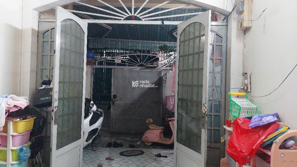 "Bán nhà  XD 3 tầng, Thủy Lợi -  PL , A- Q9, Diện tíct: 70 m2 (4  17.5).Giá nhỉnh: 6.x tỷ (TL)