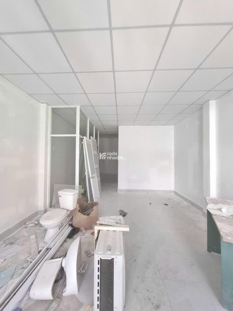 Nhà 2 tầng  Hẻm 8m có vỉa hè  vài bước ra mặt tiền Lê trọng Tấn Tân Phú  4.3x18m Giá 9.5 Tỷ