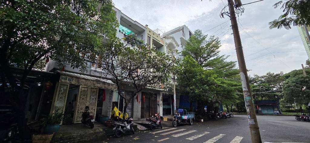 MẶT TIỀN ĐƯỜNG 72-KDC BÌNH PHÚ-NHÀ 3 TẦNG 64M2(4X16)-GIÁ 11 TỶ