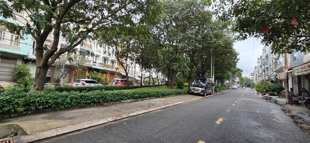 MẶT TIỀN ĐƯỜNG 72-KDC BÌNH PHÚ-NHÀ 3 TẦNG 64M2(4X16)-GIÁ 11 TỶ