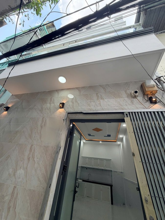 NHÀ 2 TẦNG - HXH - GIÁ TỐT - VÀO Ở LIỀN