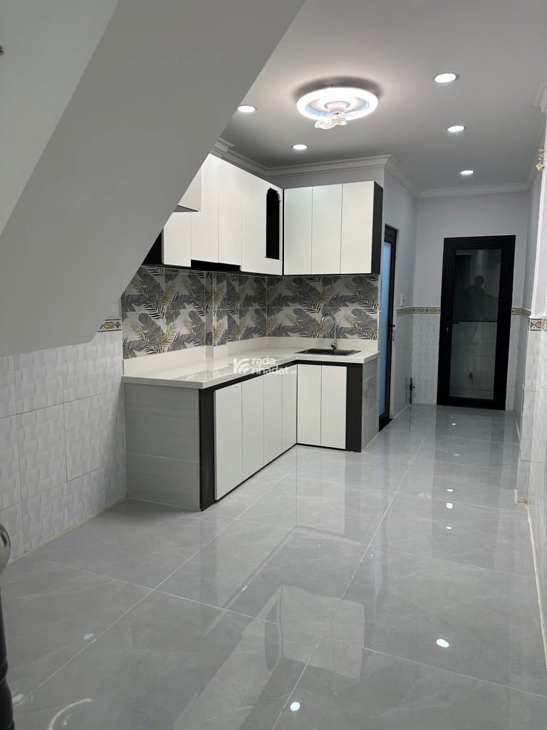 NHÀ ĐẸP - 2 TẦNG - 40m2 - HXH THÔNG THOÁNG - TẠ QUANG BỬU-GIÁ SIÊU HỜI