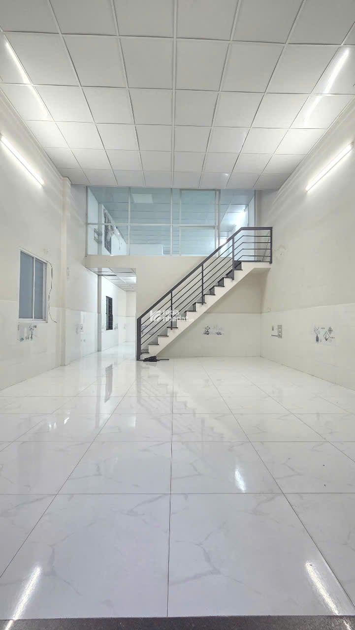 Nhà đẹp bán gấp, hẻm ô tô, đường Phạm Văn Bạch , P.15, Tân Bình, chỉ 6,9 tỷ Thương Lượng