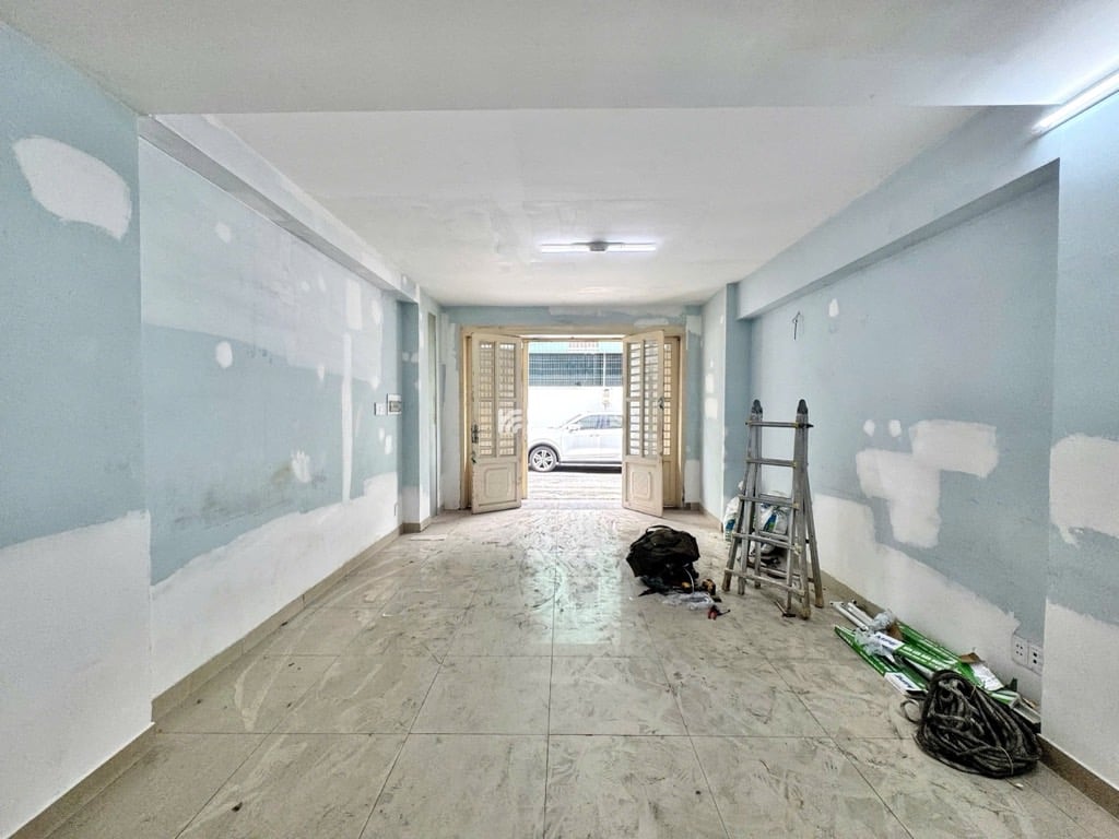 SÁT MT NGUYỄN KIỆM, PHÚ NHUẬN, 63M2 CÓ KC Ở NGAY. GIẢM 350TR CHỈ 12T TL