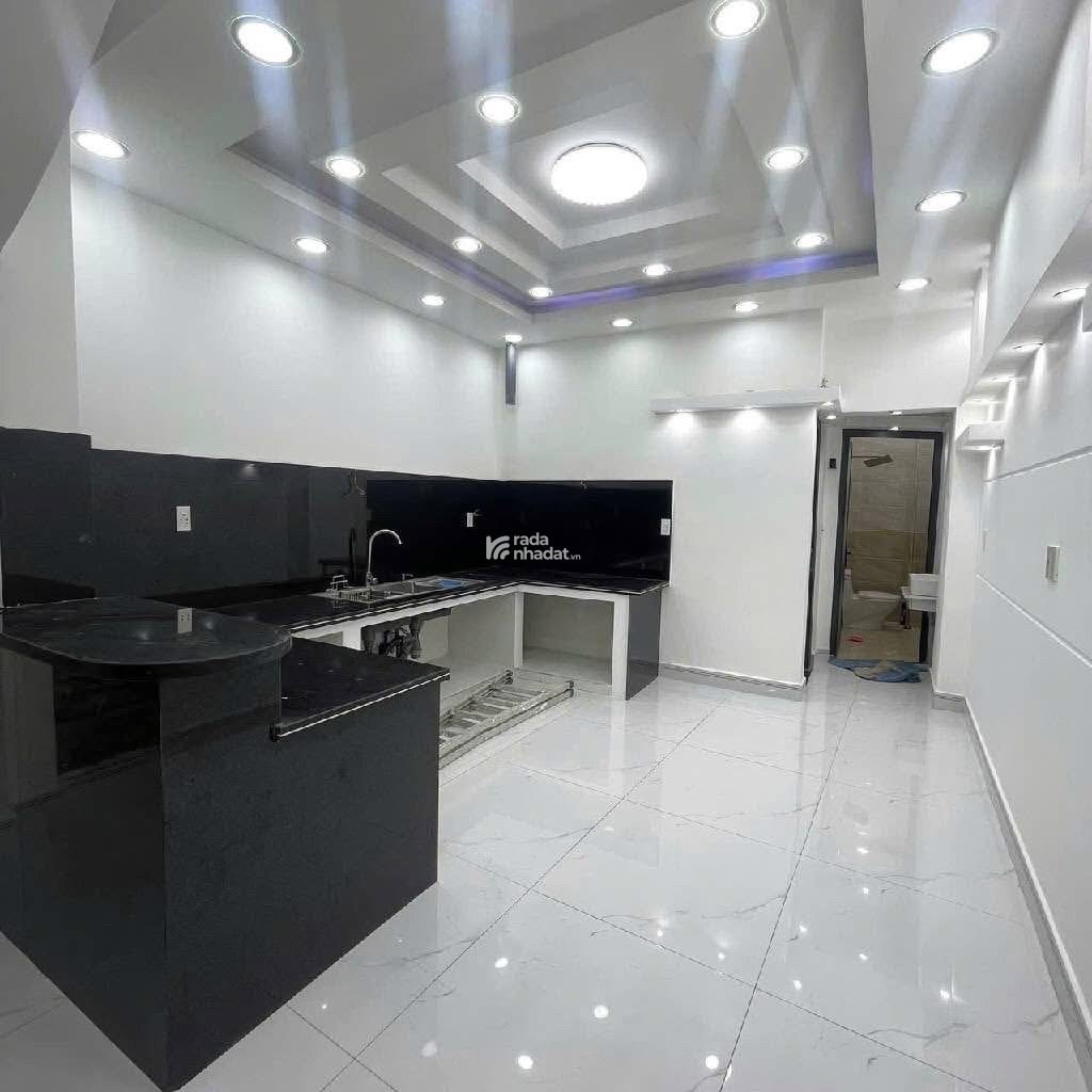 SIÊU PHẨM TÂN BÌNH - KẾ BÊN KHU CƯ XÁ LỮ GIA QUẬN 11 - 2 TẦNG