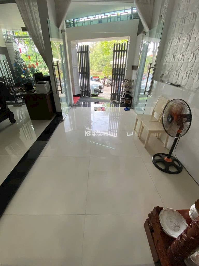 BIỆT THỰ TÂN CỔ ĐIỂN VIEW SÔNG-ĐS 46- KDC TÂN QUY ĐÔNG-TÂN PHONG- Q.7 -DT: 7*18M- 25 TỶ 5