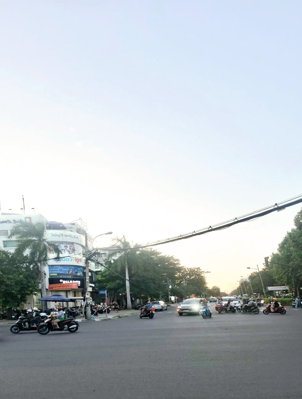 BIỆT THỰ MẶT TIỀN SIU ĐẸP - 4 TẦNG 8x 30M - NHỈNH 80TR_ M2 