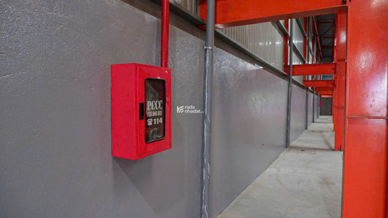 BÁN GẤP NHÀ XƯỞNG NGANG KHỦNG 21x80m, CONTAINER VÀO TẬN NƠI, VỊ TRÍ VÀNG AN PHÚ ĐÔNG Q.12 
