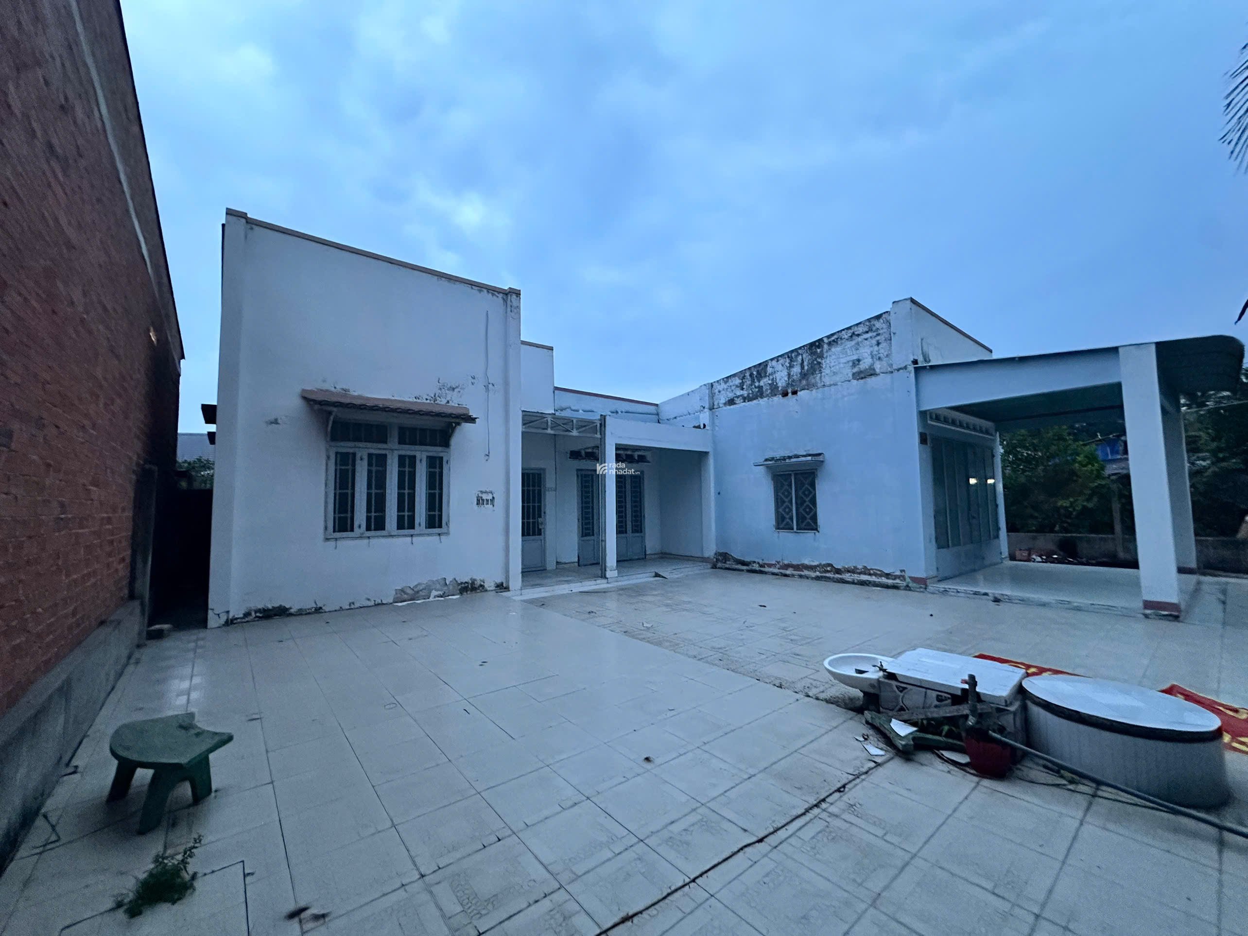 bán nhà ở tây ninh , 339m2 ( 220 là đtc , 119,5 là đất trồng cây lâu năm )