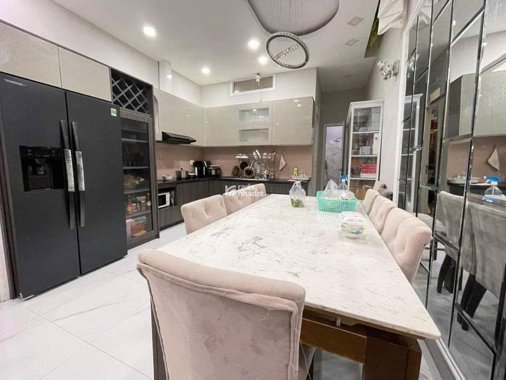 Bán nhà đường số (xe hơi gần cửa); 56m2; 2 tầng; 3PN; thu nhập 14tr/tháng; sổ hồng