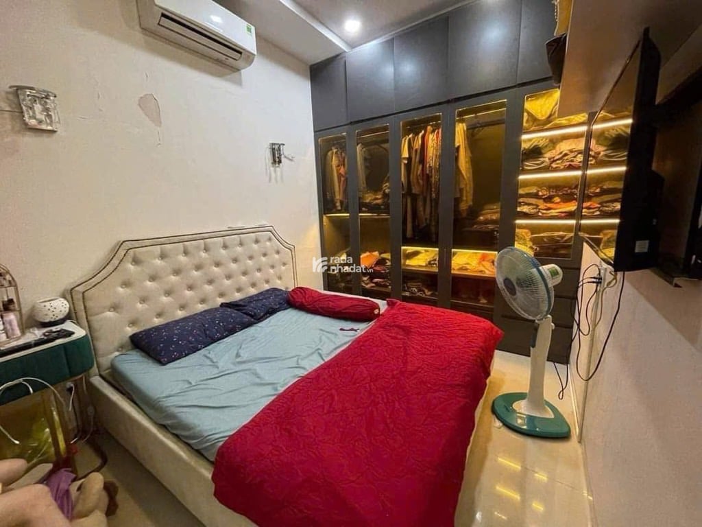 Bán nhà đường số (xe hơi gần cửa); 56m2; 2 tầng; 3PN; thu nhập 14tr/tháng; sổ hồng