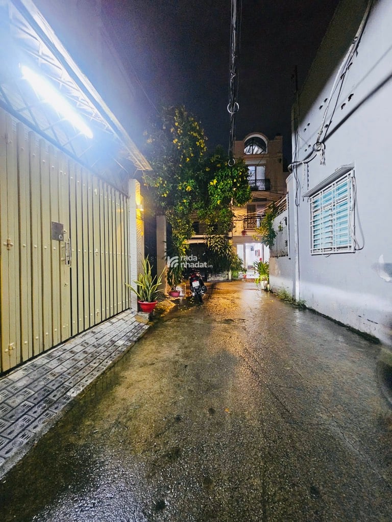 KHU VIP BÀU CÁT - XE HƠI NGỦ TRONG NHÀ - NGANG LỚN BỀ THẾ