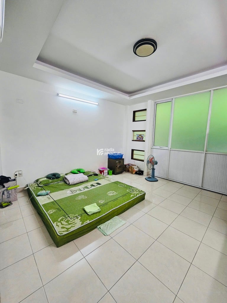 KHU VIP BÀU CÁT - XE HƠI NGỦ TRONG NHÀ - NGANG LỚN BỀ THẾ