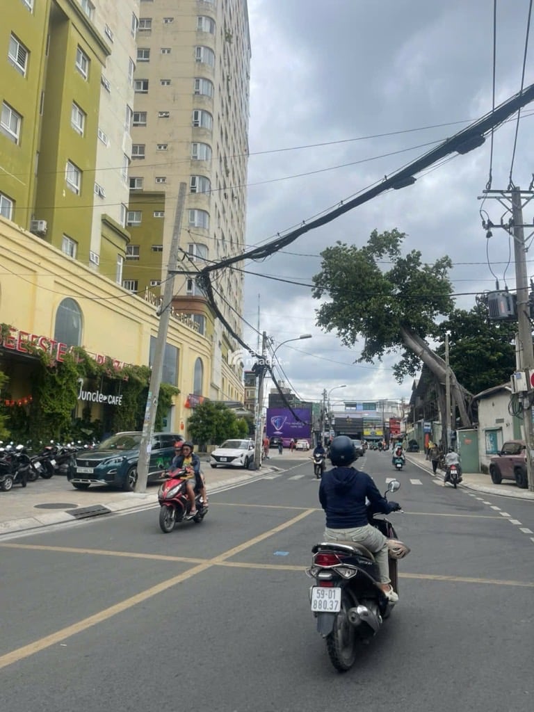 SÁT VÁCH TB, GẦN HXH TÂN THÀNH, TÂN PHÚ, 21M2 HIẾM CÓ. GIẢM 550TR CHỈ 2.7T TL TỐT