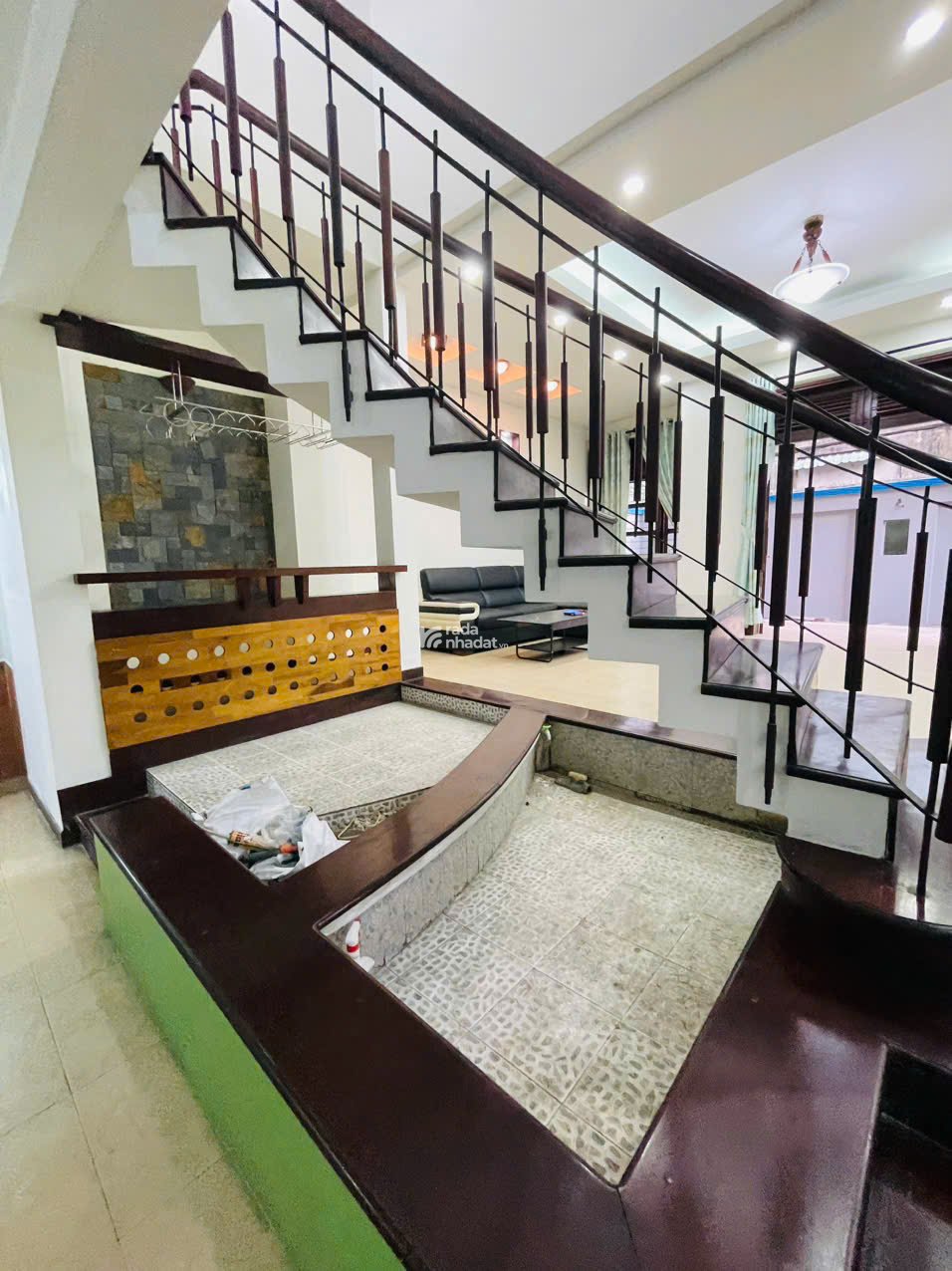 BIỆT THỰ ĐƯỜNG PHAN VĂN ĐỐI, 9,5X11M, 3 TẦNG, GẦN CHỢ BÀ ĐIỂM