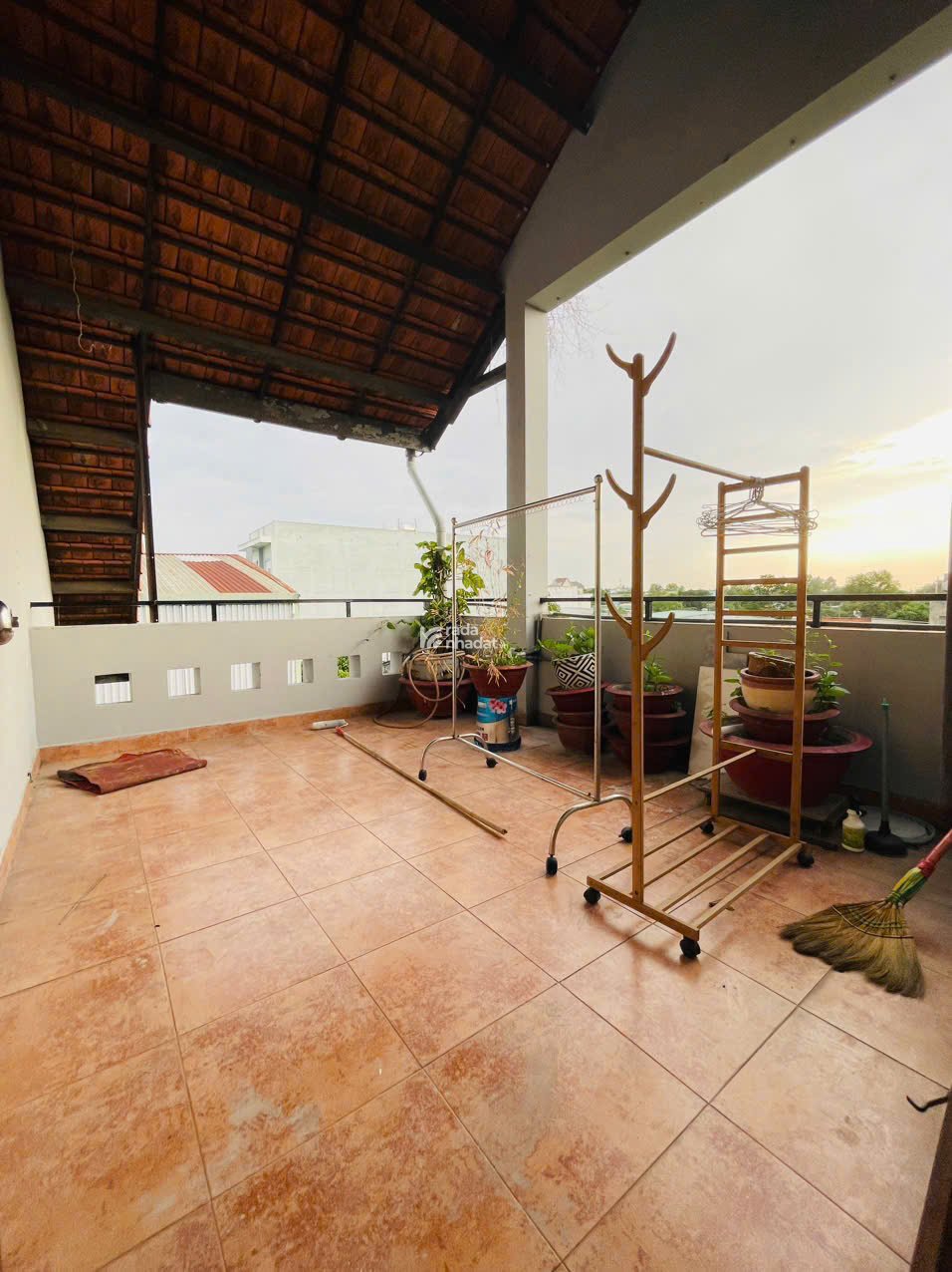 BIỆT THỰ ĐƯỜNG PHAN VĂN ĐỐI, 9,5X11M, 3 TẦNG, GẦN CHỢ BÀ ĐIỂM