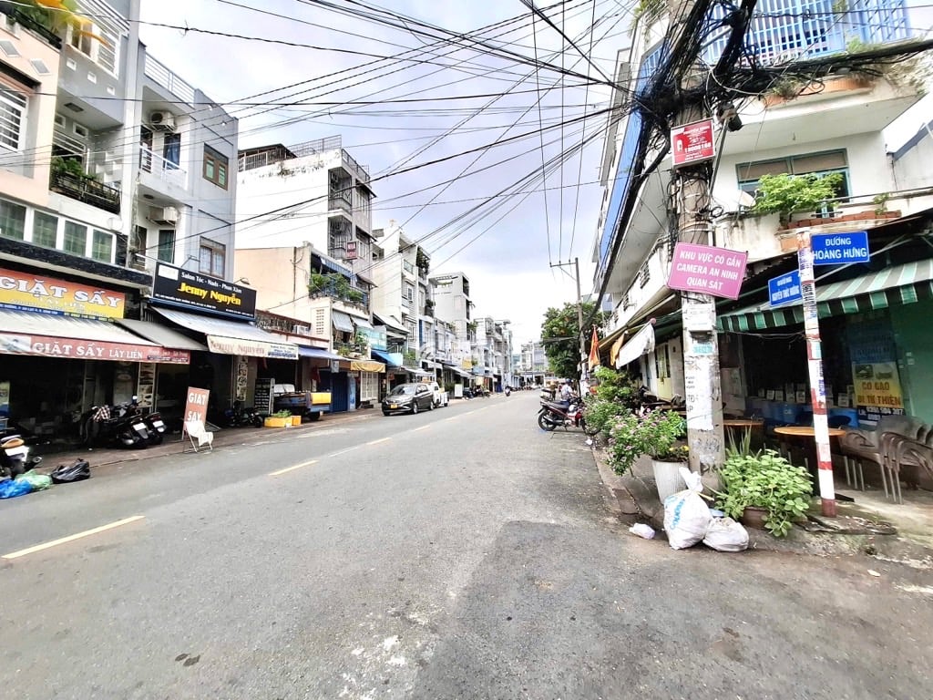 BÁN NHÀ PHỐ HOÀNG HƯNG 80M2 8.X TỶ ĐƯỜNG 12M CÓ LỀ KINH DOANH GẦN AEON TÊN LỬA