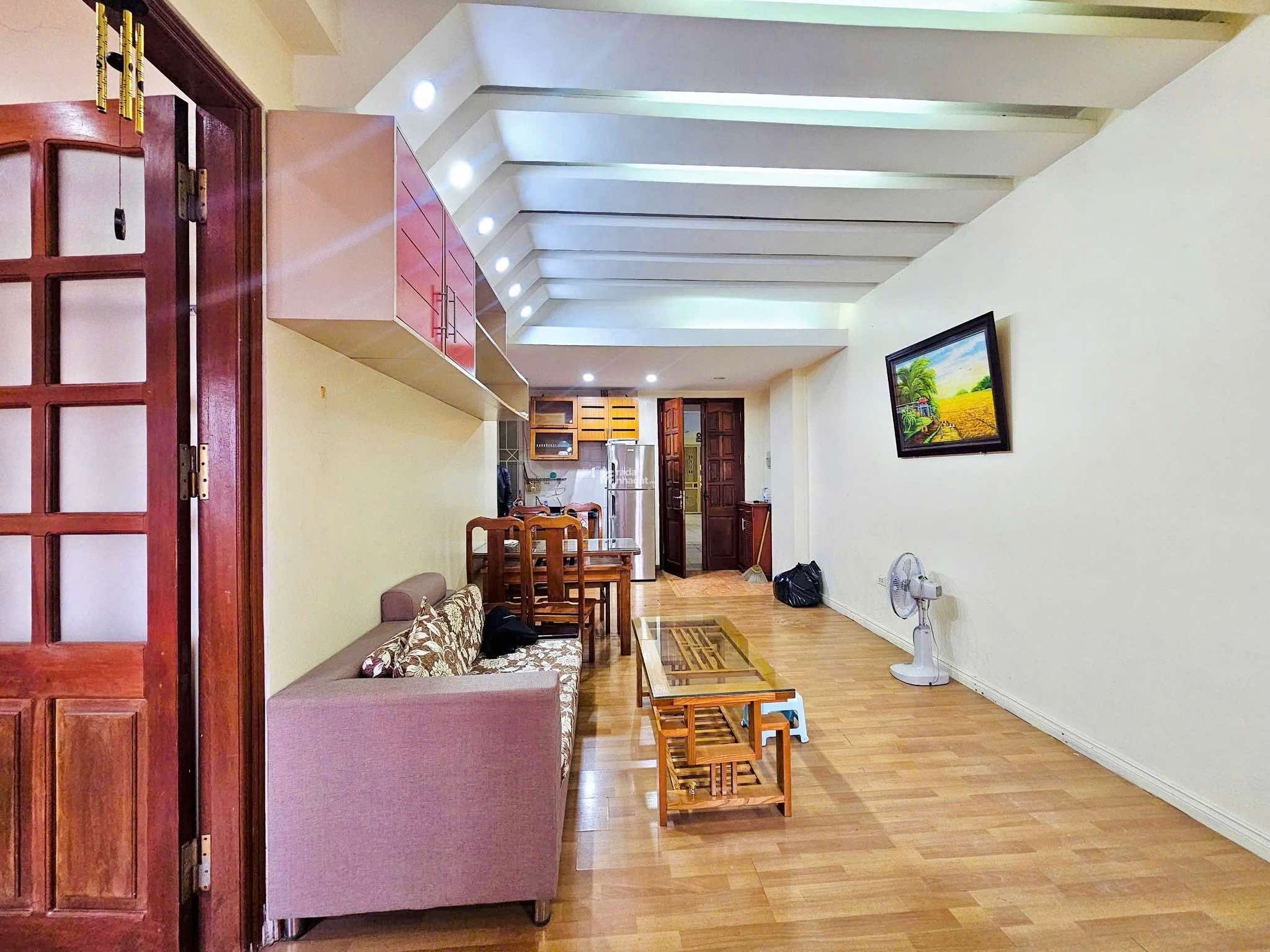 Duy nhất! Bán căn hộ 2PN2VS rộng 101m2 tháp B tòa Sky City 88 Láng Hạ. Full nội thất, giá 8x tr/m2