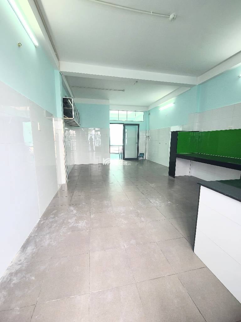 NHÀ 5 TẦNG BTCT  CÓ PCCC RIÊNG 4.516M ĐẸP TỶ HẺM XE HƠI