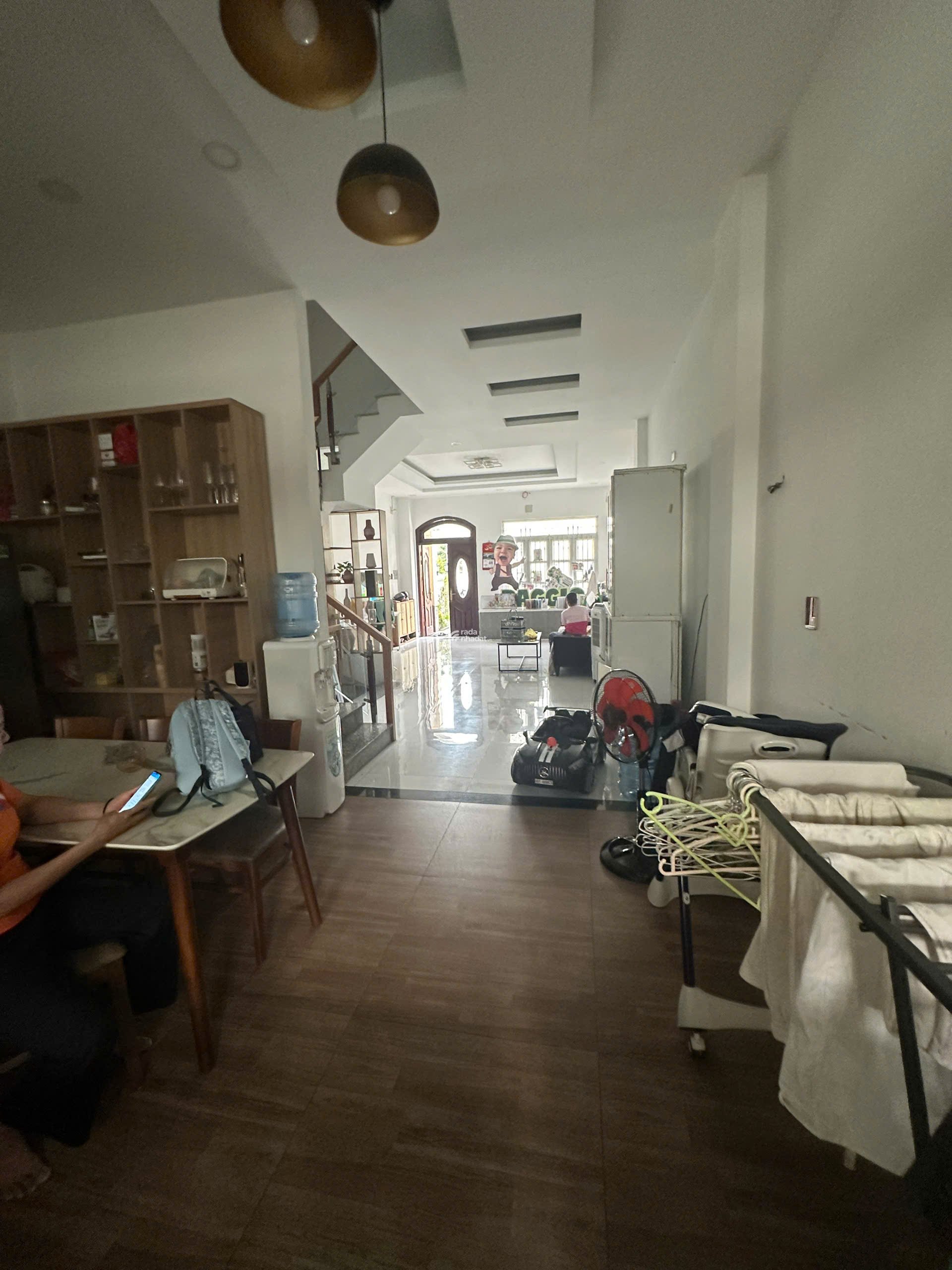 CHO THUÊ BIỆT THỰ COMPOUND LITTLE VILLAGE SÁT BÊN GIGAMALL 4P GIÁ 22TR