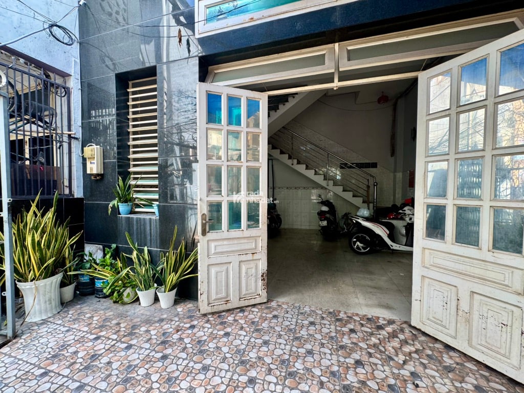 CHDV 4 TẦNG TRUNG TÂM TÂN BÌNH- GIÁP BẮC HẢI-CV LÊ THỊ RIÊNG