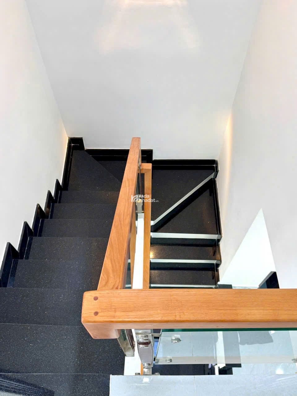 Nhà HXH 6m Vườn Lài, Phú Thọ Hòa, 45m2, 2 tầng, chỉ 5.9 tỷ TL