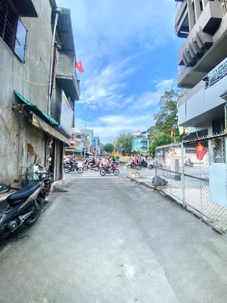 Bán nhà hẻm xe hơi, đường HÀN HẢI NGUYÊN - 3.5 X 13M X 2 TẦNG