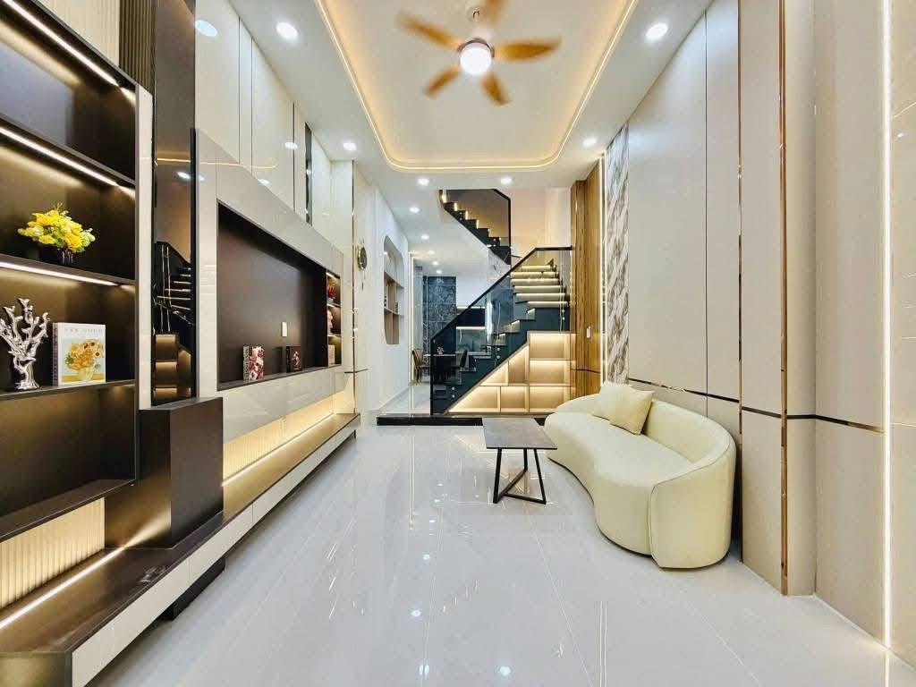 SOS!!! Cần bán gấp căn nhà giá 4tỷ290 đường Phan Xích Long, P1, Phú Nhuận.DT 4mx12m,hẻm xe hơi