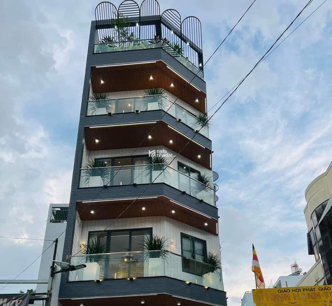 Bán nhà đẹp êm Thống Nhất, P.16, Gò Vấp, giá 4 tỷ, 1 trệt 3 lầu kèm sân thượng, tiện ích, sổ riêng