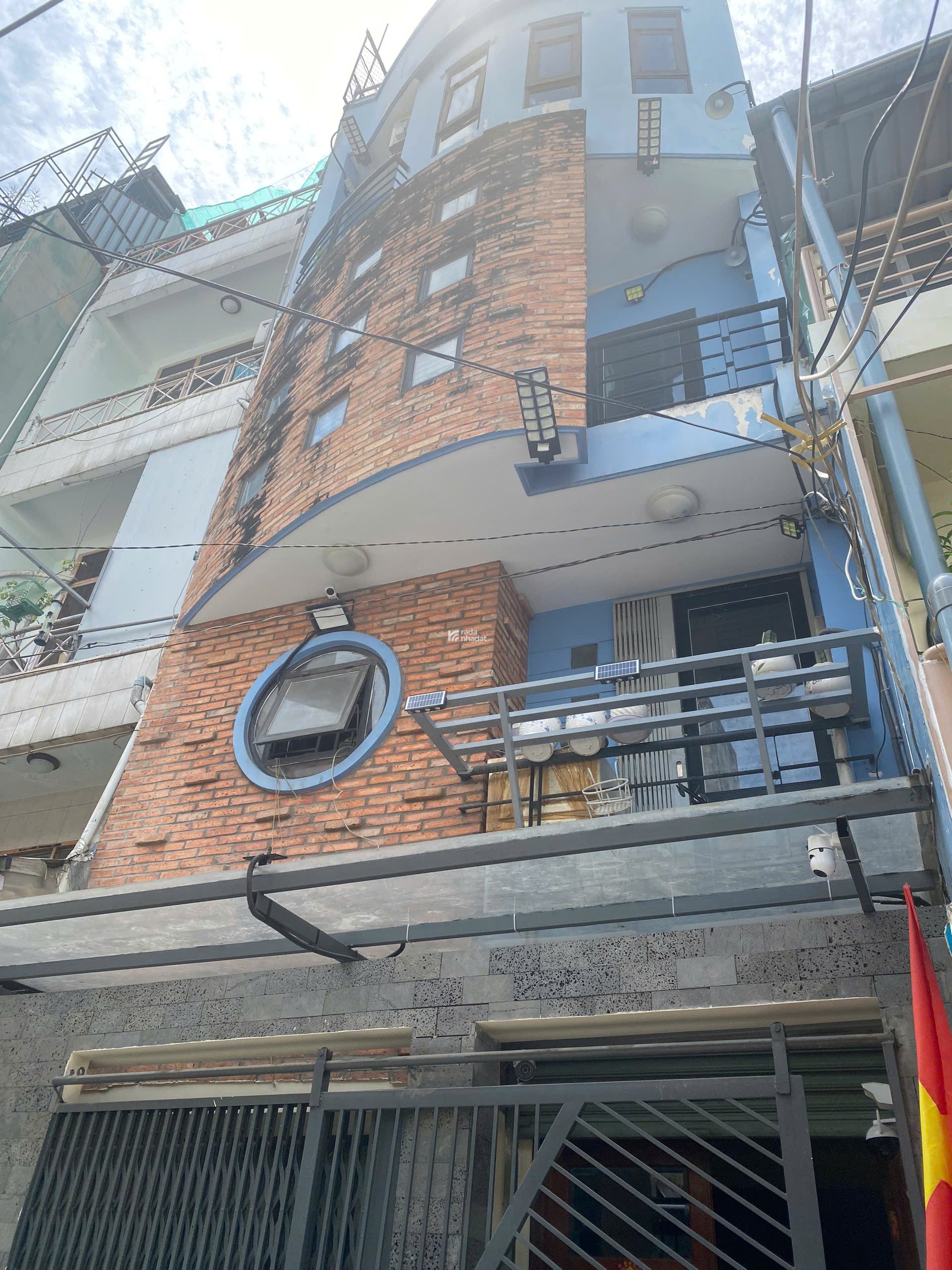 Bán mặt tiền Q5 giáp Q1-4x21m-83m2- 4 tầng BTCT-giá 19.8 tỷ tl