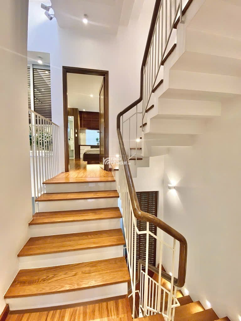 Nhà 5 tầng Khu Phân lô cao cấp Nguyễn Tư Giản P12 Gò Vấp hẻm 8m 4x17m nở hậu Giá 12.8Tỷ 