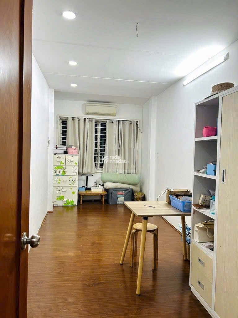 CHO THUÊ NHÀ HẺM NAM KỲ KHỚI NGHĨA,Q1,3x11m,2L,2Pn,2wc, nội thất cơ bản giá 12tr/tháng