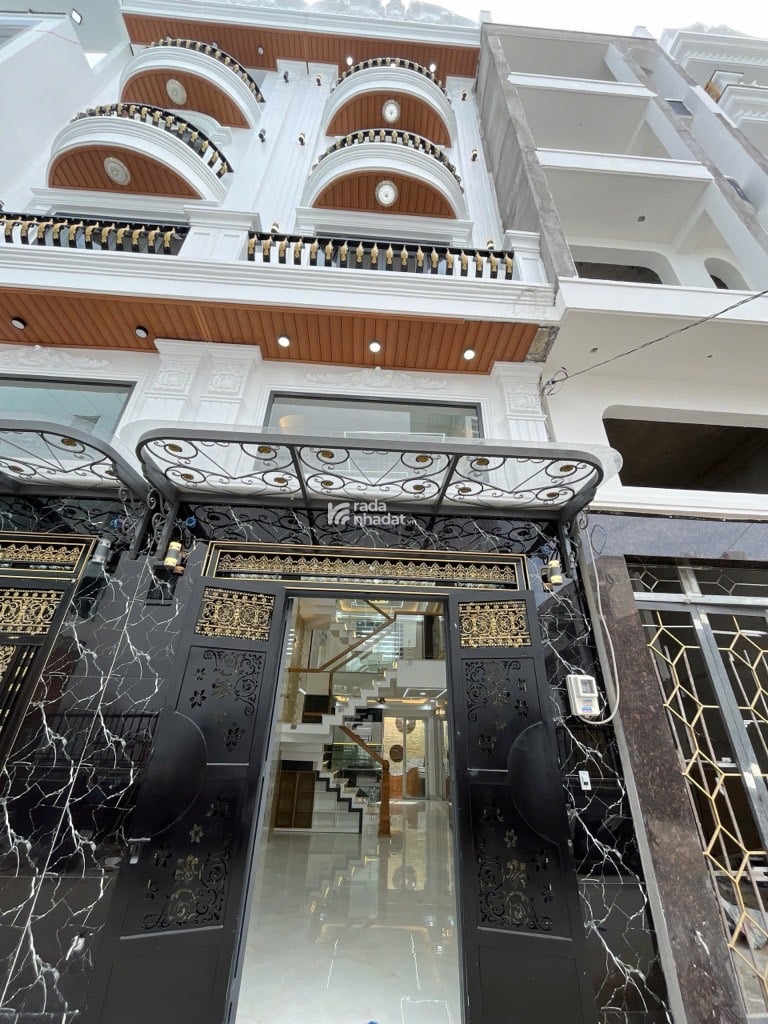 HẺM XE HƠI - NGAY NGÃ TƯ 4 XÃ - HƯƠNG LỘ 2 - GIÁP TÂN PHÚ - NHÀ MỚI ĐẸP 5 TẦNG - 56M2 -